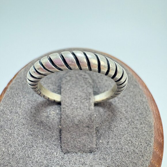 VTG Solid Sterling SIlver 925 Twist Design Half Round Band Ring Size 6 - Picture 5 of 11